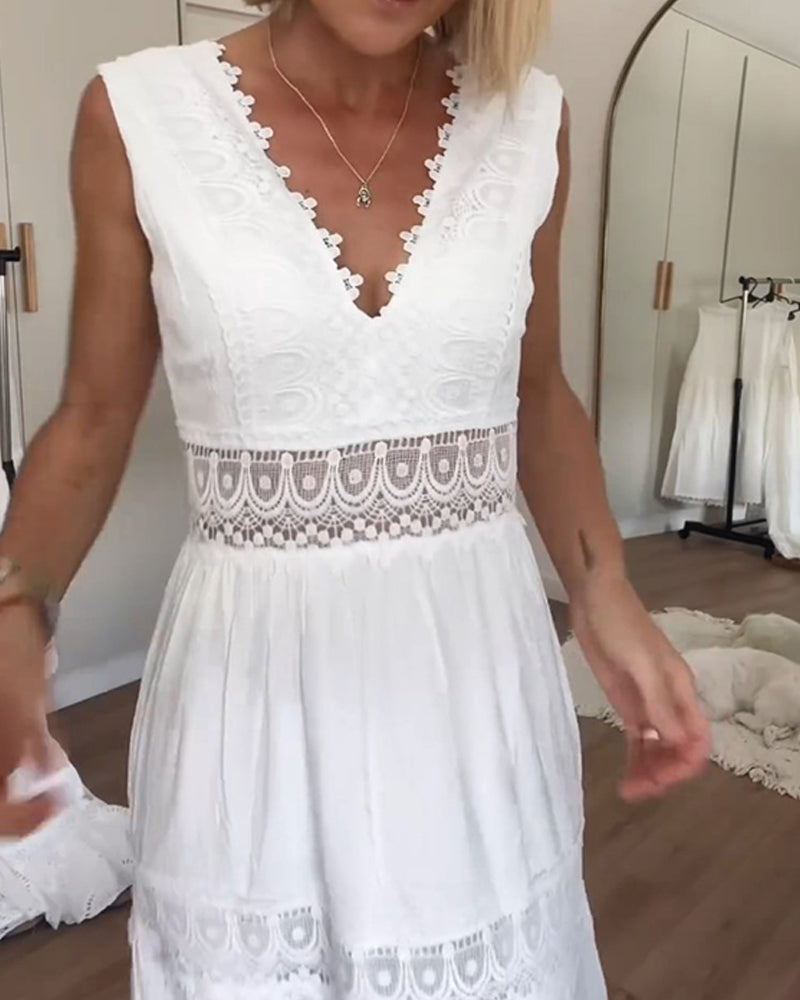 Emilia | Elegant Lace Dress with V-Neck